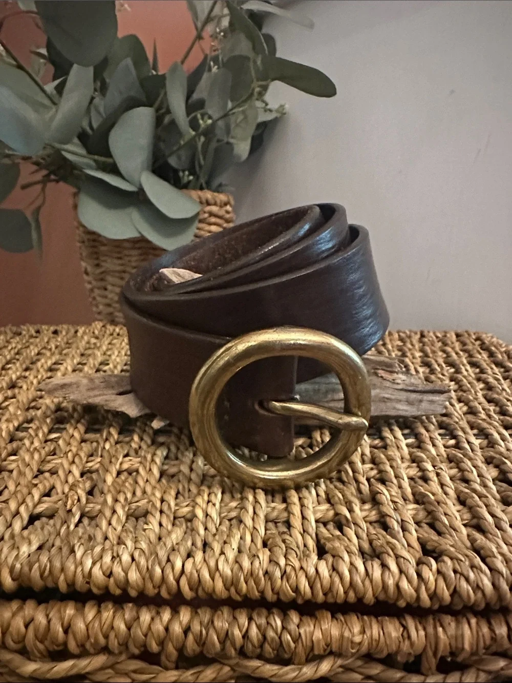 J. Crew women’s Brown Leather solid Brass Round Buckle 28/29 belt